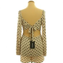 Pretty Little Thing szívmintás barna overál