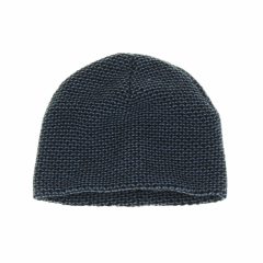 Kék kötött sapka