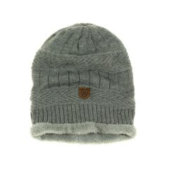 Szürke kötött sapka microfleece béléssel