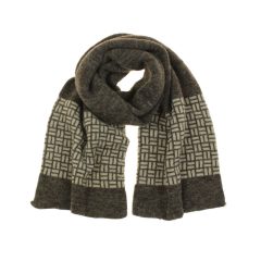 Barna kötött férfi sál