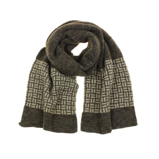 Barna kötött férfi sál