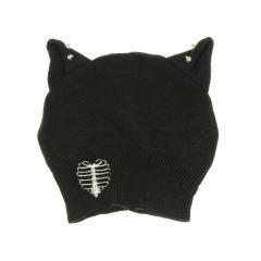 Szegecses fémdíszes kötött sapka