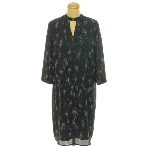 Papaya mintás sötétkék ruha