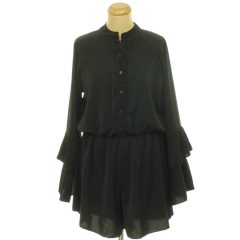 Fekete fodros overál