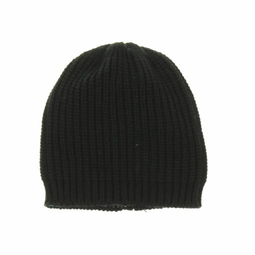 Fekete kötött sapka