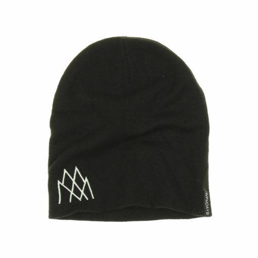 Fekete kötött sapka