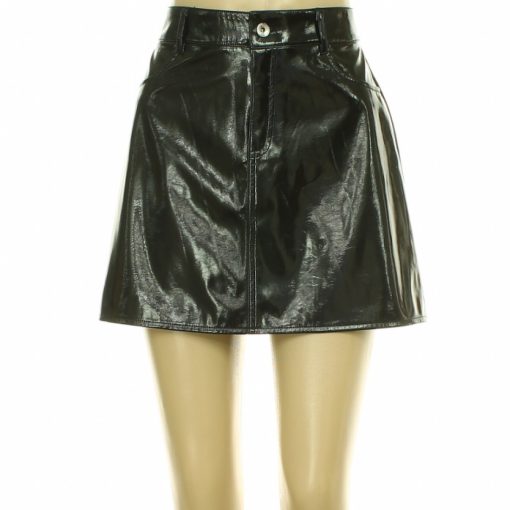 Only lakkbőr szoknya