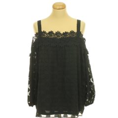 Soon pöttyös horgolt csipkés blúz