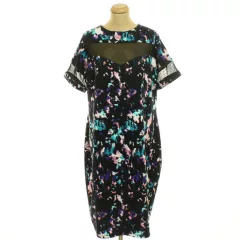Boutique mintás ruha