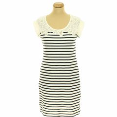 Soyaconcept csipkés csíkos ruha