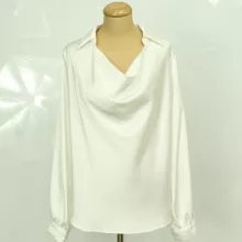 Shein ejtett nyakú szatén blúz