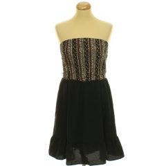 Shein mintás pánt nélküli ruha