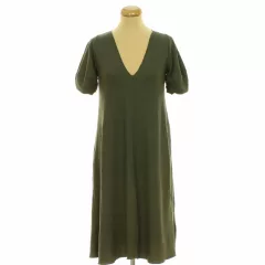 Zara khakizöld ruha