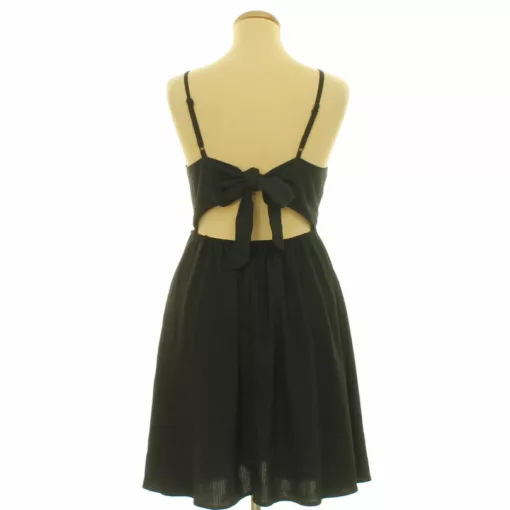 Shein csavart fekete ruha