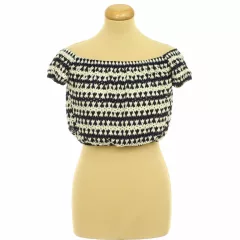 New Look lyukacsos top