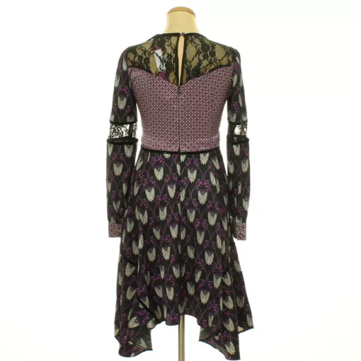 Marks & Spencer csipkebetétes szatén ruha
