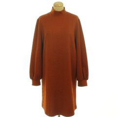 Shein barna csavartmintás ruha