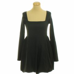Pretty Little Thing fekete ruha