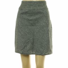 Mana szürke szoknya