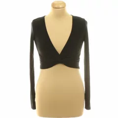 Pretty Little Thing csavart top