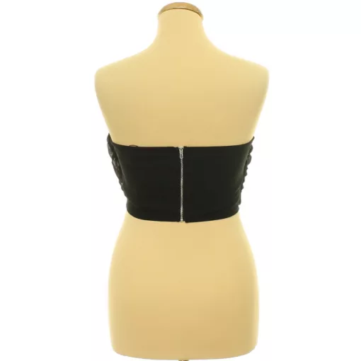 Pretty Little Thing fekete crop top
