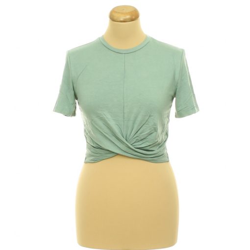 Divided csavart top