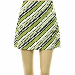 Only csíkos szoknya