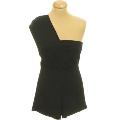 Pretty Little Thing fekete félvállas overál