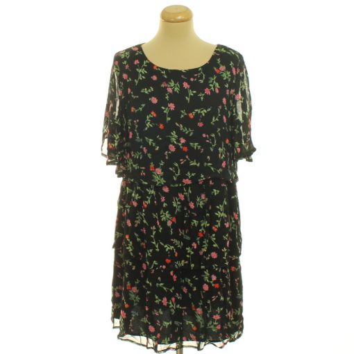 Dorothy Perkins virágmintás fekete ruha