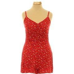 Boohoo ráncolt virágmintás overál