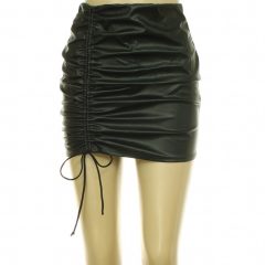 Pretty Little Thing fekete műbőr szoknya