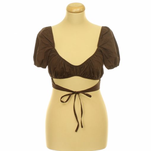 Divided barna top