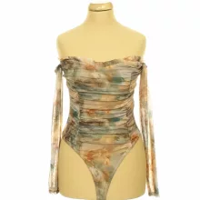 Pretty Little Thing mintás necc body